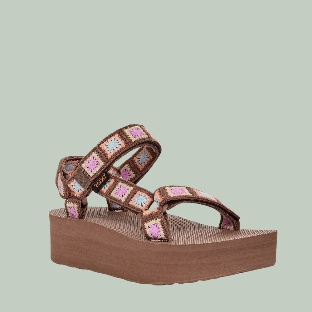Teva Platform Universal Crochet Brown Embroidered Sandals Women's Size 11